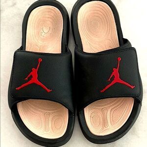 Nike Air Jordan Black University Red Hydro 6 Slides SZ 9 ( 881473-005) SZ 9